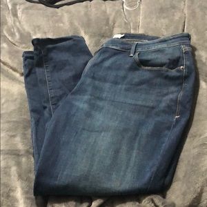 Mid rise skinny jeans